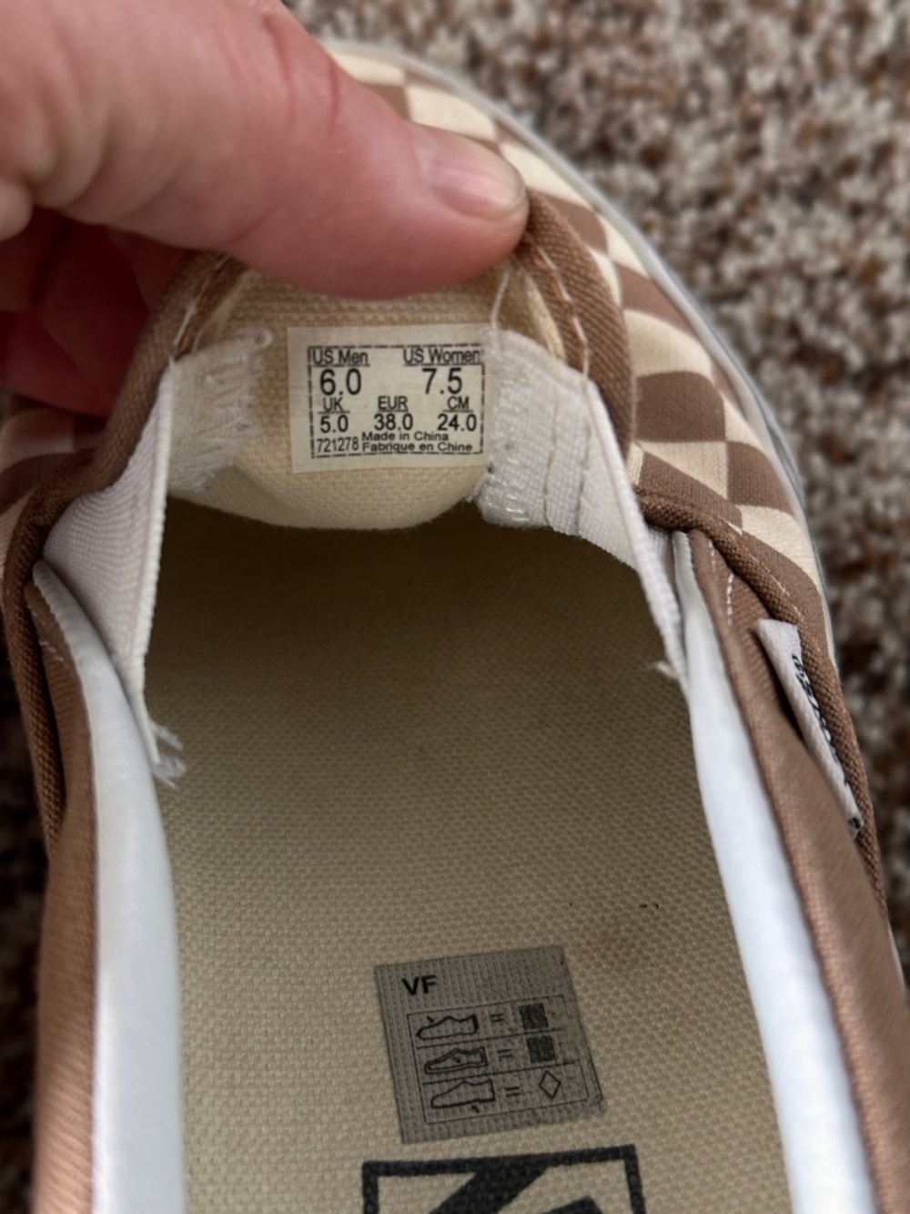 Tan checkered slip on vans size 7.5 - Picture 7 of 7